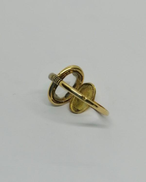 Bague en or rosé, avec compartiment pour cheveux, émaillée, vers 1860. – Image 4