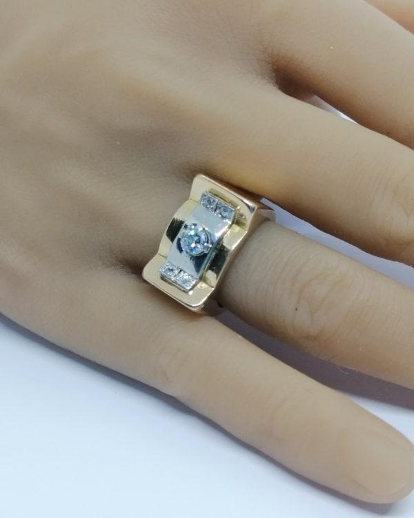 Bague en or bicolore, période Tank, avec sertie de diamants, vers 1940-50. – Image 6