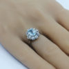 Bague en or gris, sertie de diamants taillés et d'une aigue-marine facettée, vers 1950. – Image 4