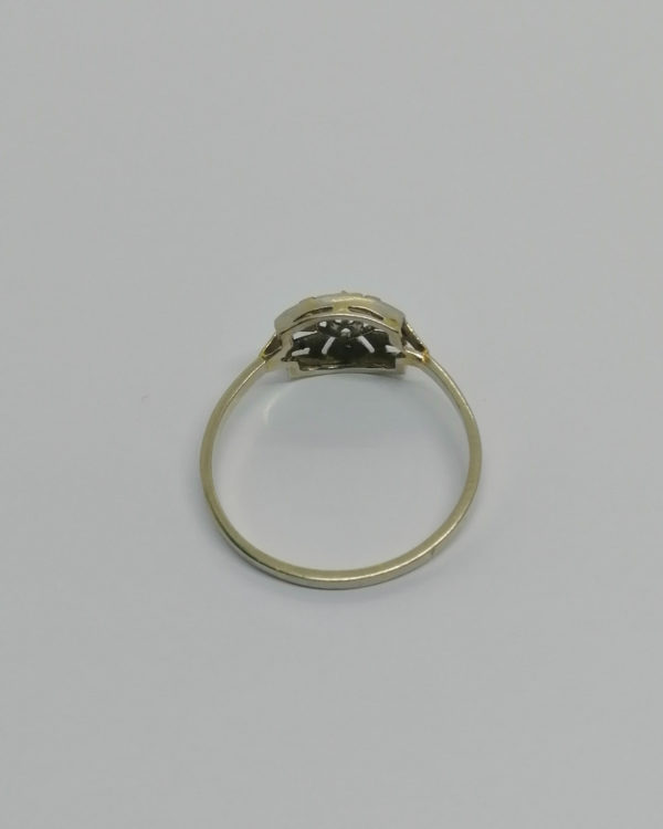 Bague en or et platine, ajourée sertie de diamants, modèle Art Déco, vers 1930. – Image 3