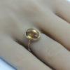 Bague en or jaune, corbeille ajourée et citrine ambrée, vers 1950-60. – Image 4