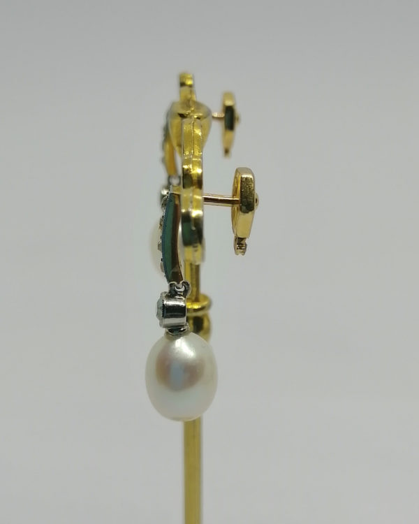 Boucles d'oreilles en or, sertie de diamants et perles en pampille, vers 1925-35. – Image 5