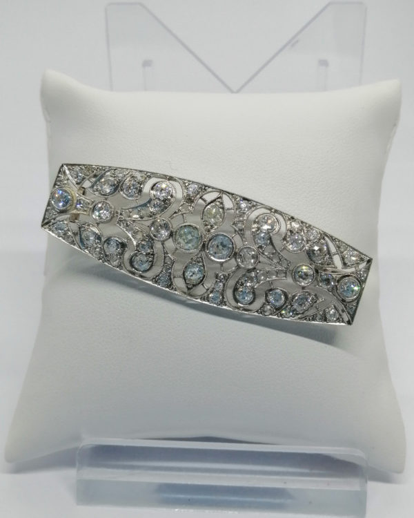 Broche/pendentif, or gris et platine, ajourée avec pavage de diamants, Art Déco 1925-30. – Image 5
