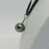 Pendentif, en or, création avec diamants et grosse perle de Tahiti. – Image 3