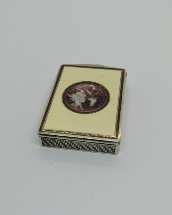 Boîte argent, rectangulaire guillochée et émaillée, Paris vers 1900-20. – Image 3