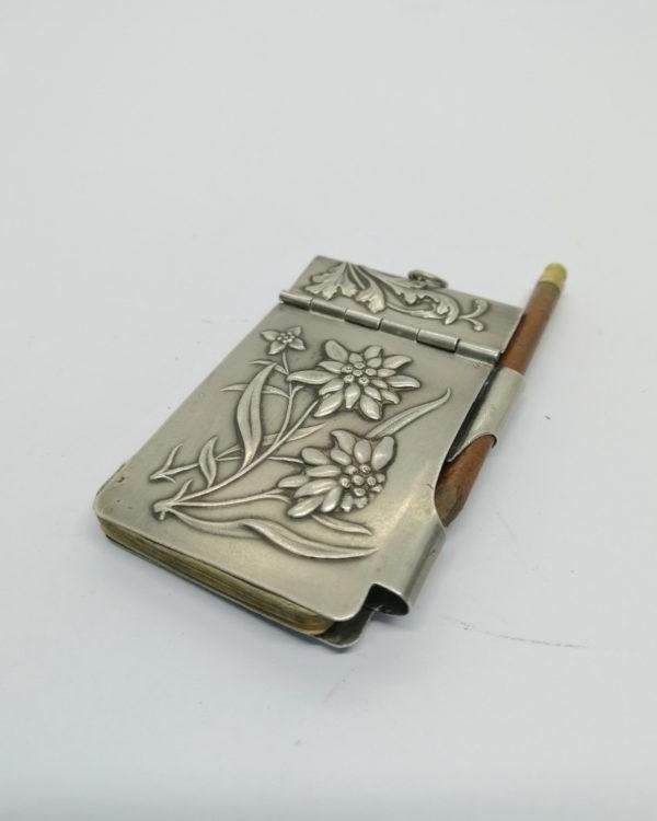 Carnet de bal, argent massif, et décor floral Art Nouveau, vers 1900, Paris. – Image 5