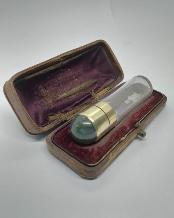 Flacon à sels ou de pâmoison, en argent/vermeil, cabochon de pierre naturelle, 1920-25. – Image 4