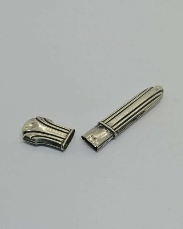 Porte-aiguilles, argent massif, décor sobre, Art Déco vers 1925-30. – Image 3