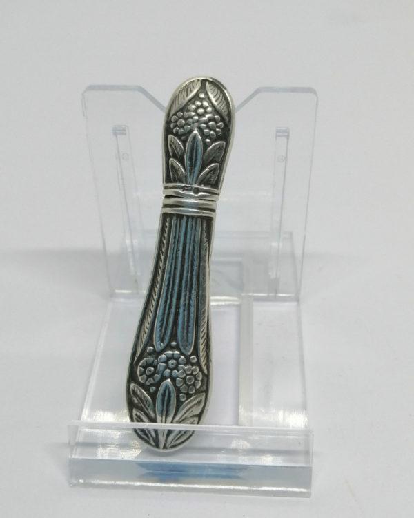 Porte-aiguilles, argent massif, décor floral et végétal stylisé, Art Déco Portugal, vers 1938.
