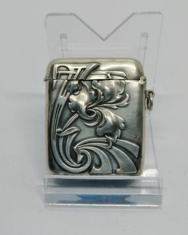 Pyrogène argent, décor aux iris et enroulements, Art Nouveau, 1900. – Image 2