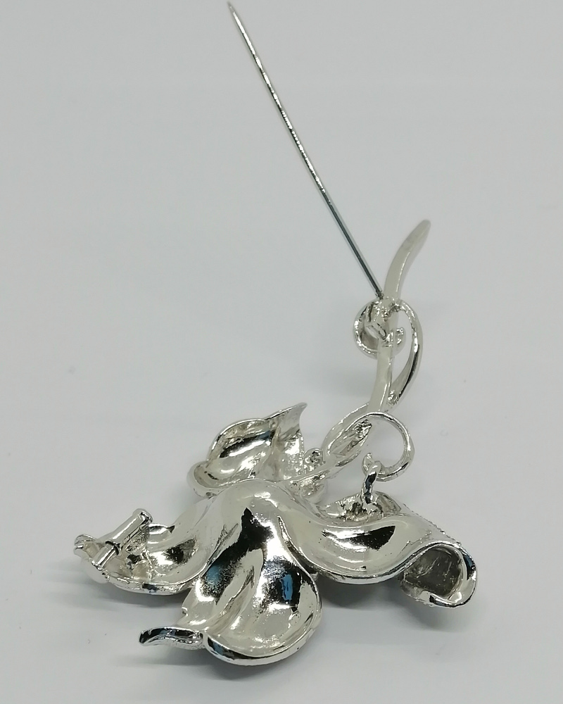 Broche argent, fleur stylisée, en mat et poli avec marcasites, 1930-40. – Image 4