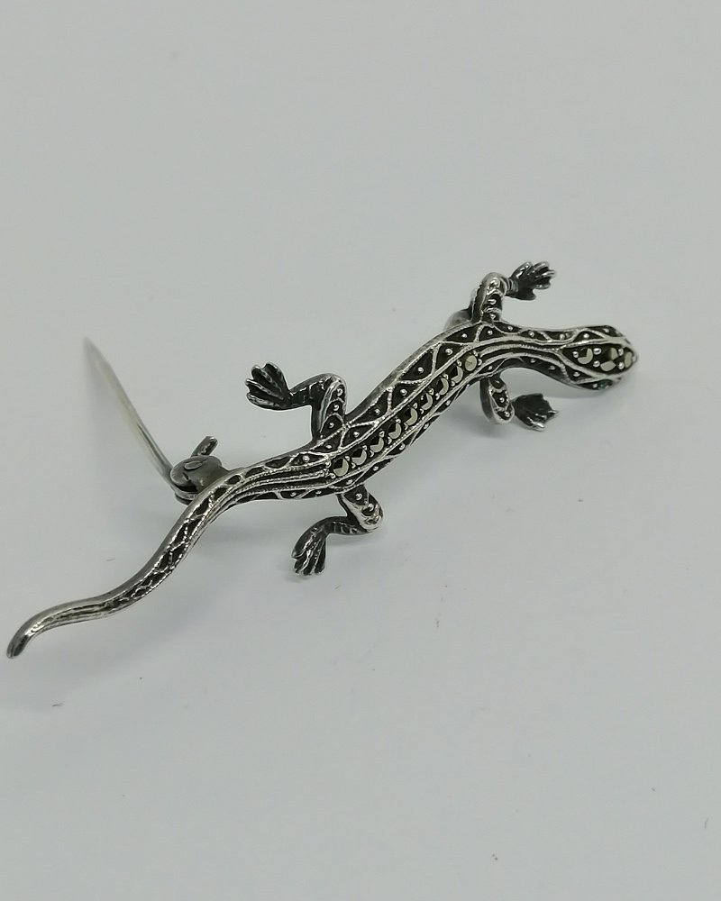 Broche argent petite salamandre, sertie de marcasites, vers 1940-50.