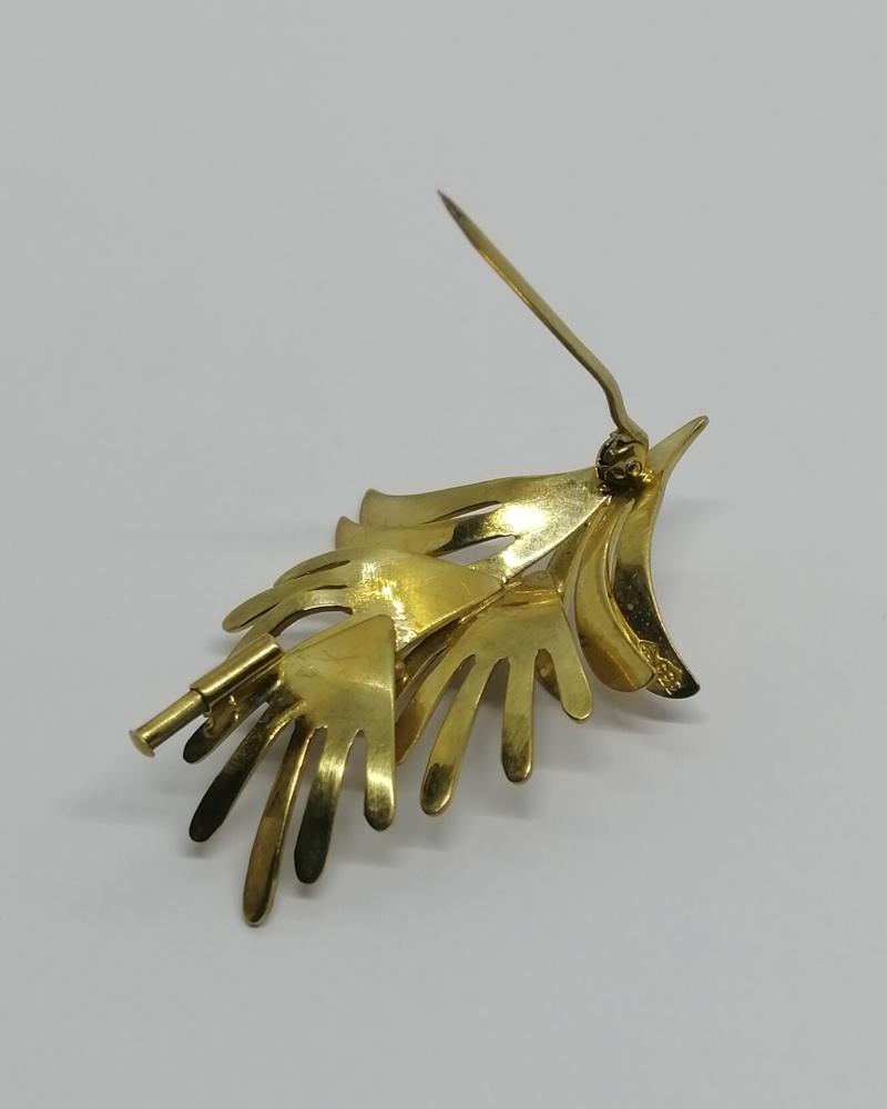 Broche alliage d'or 8ct 333°/°°, feuilles stylisées, 1940-50. – Image 3