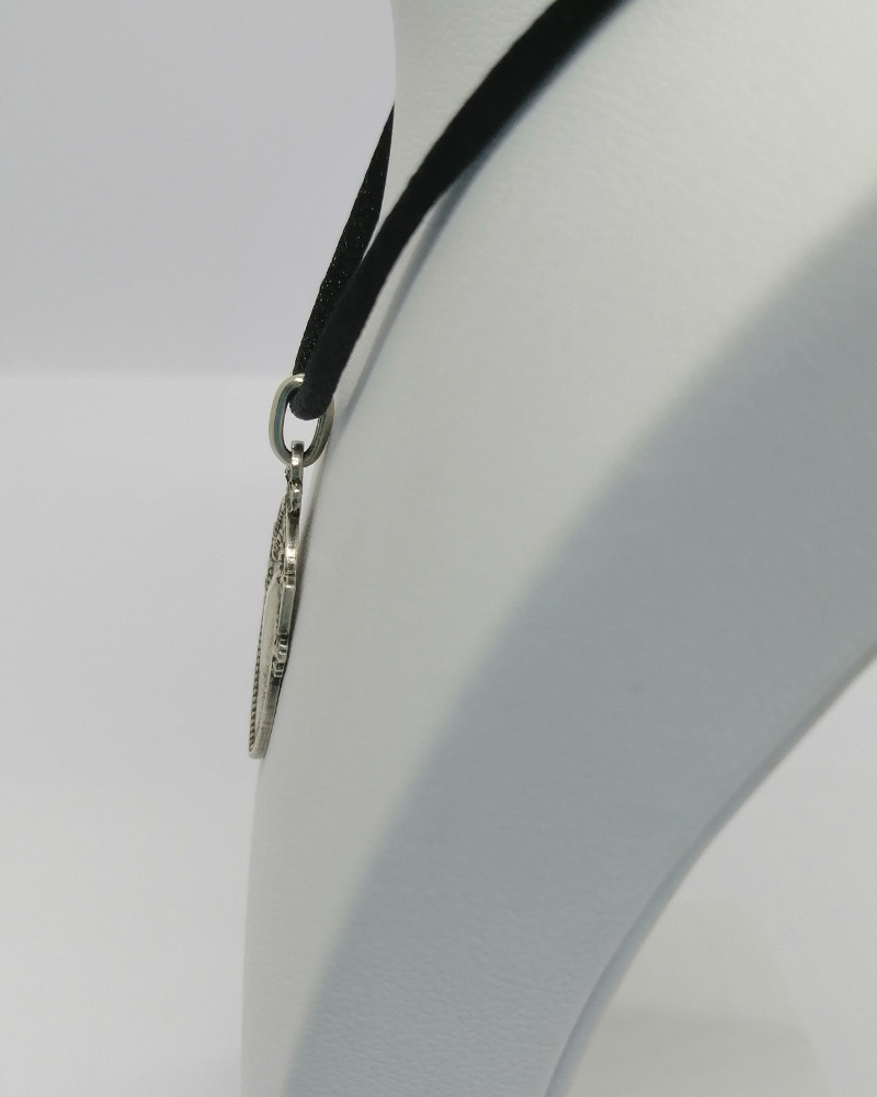 Pendentif argent, médaille de la Vierge, signée Becker, vers 1900. – Image 3